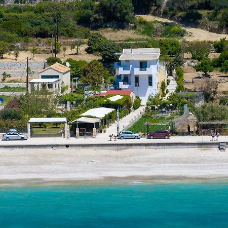 Aridas At The Beach Lourdata  Exterior foto