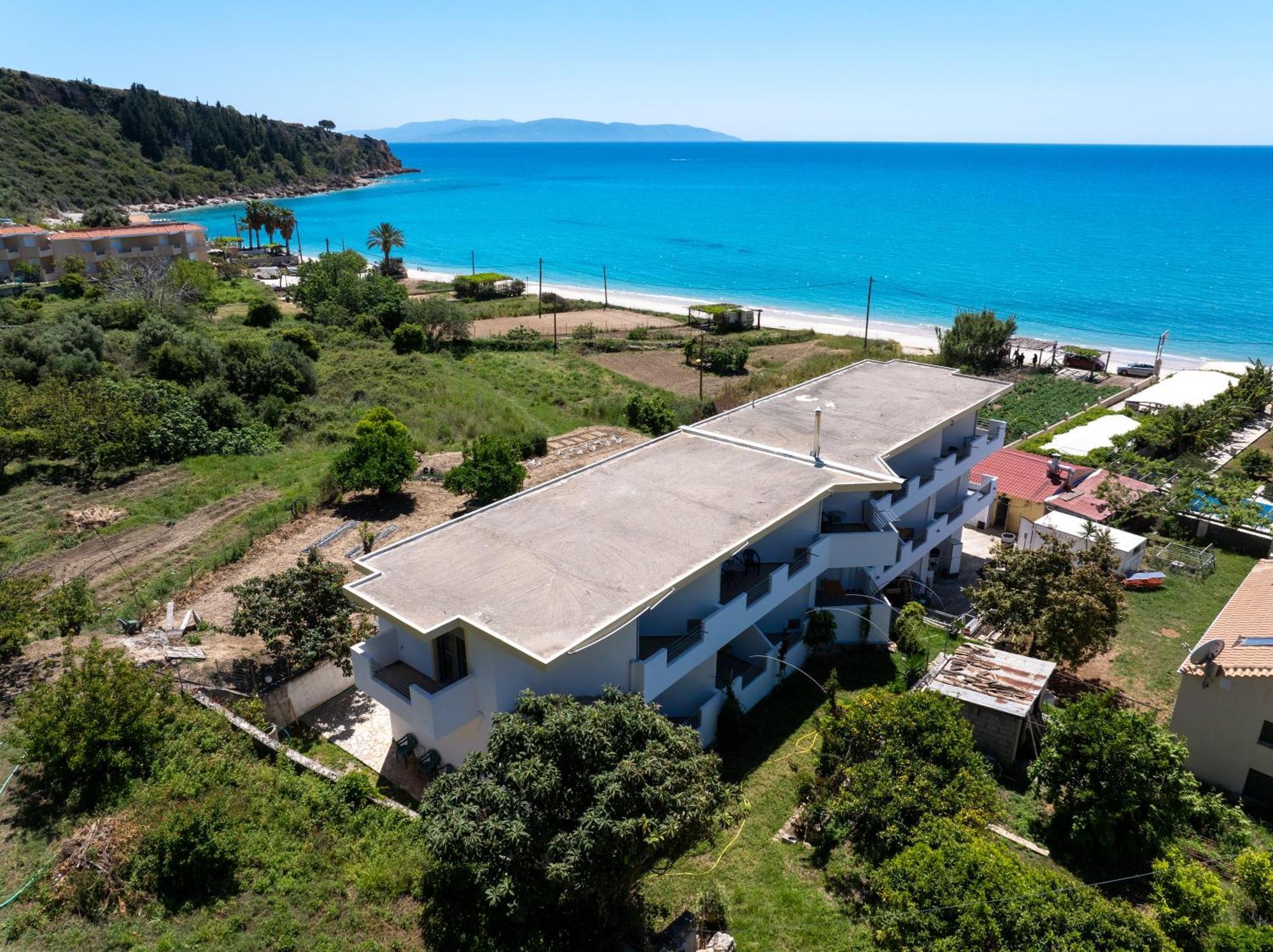 Aridas At The Beach Lourdata  Exterior foto