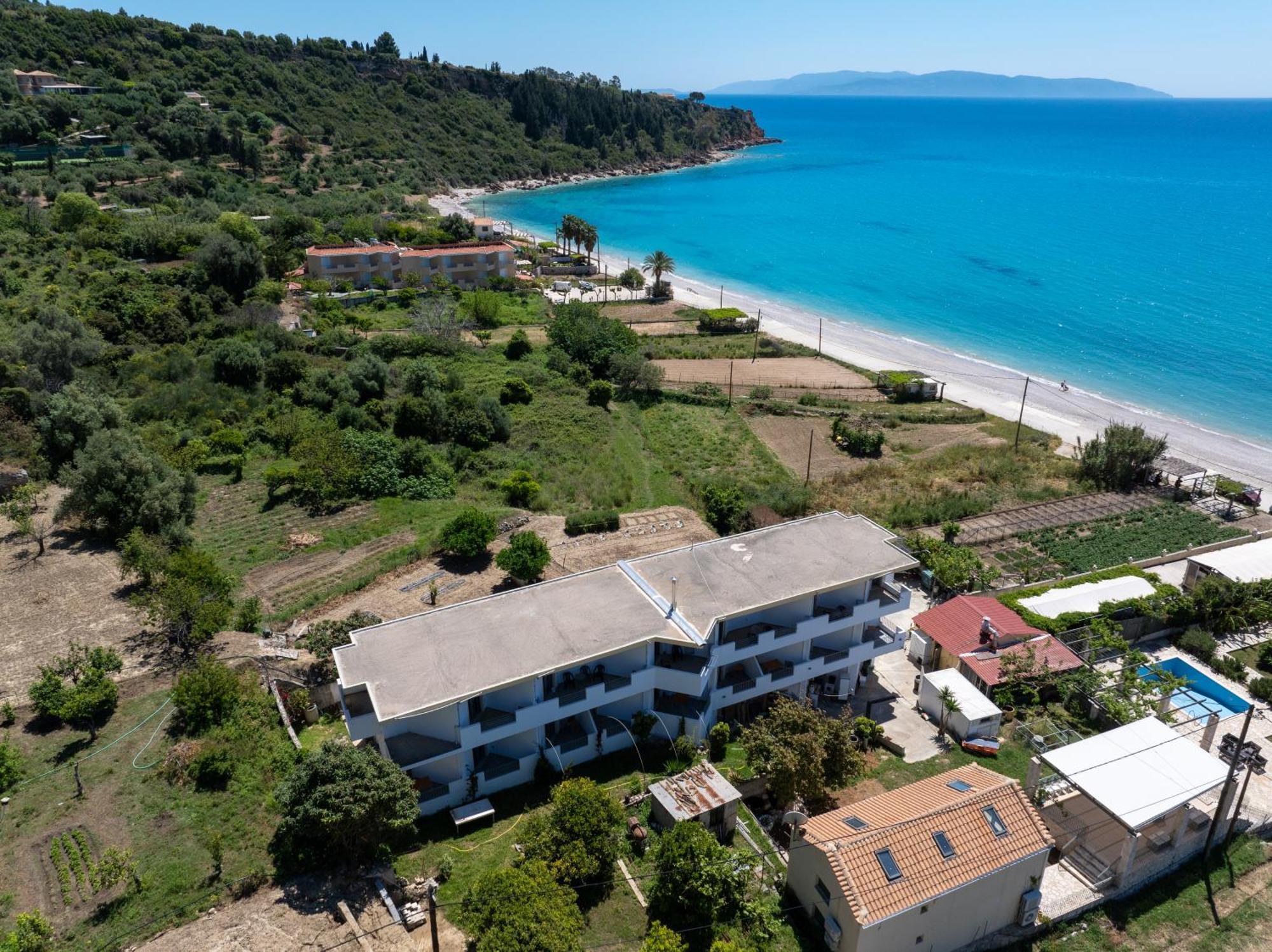 Aridas At The Beach Lourdata  Exterior foto