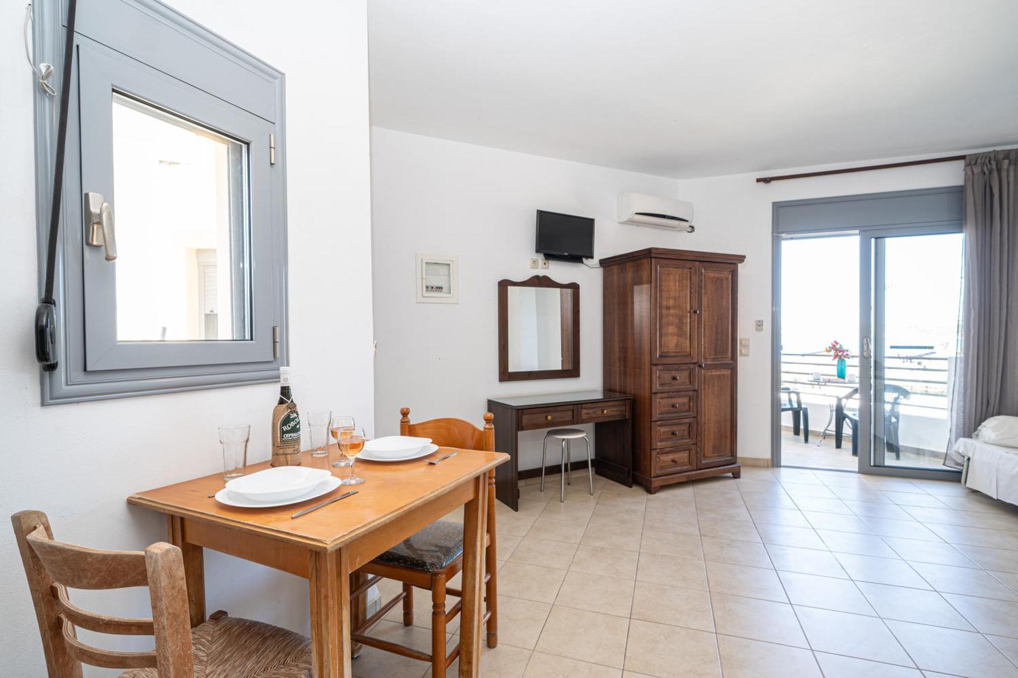 Aridas At The Beach Lourdata  Exterior foto