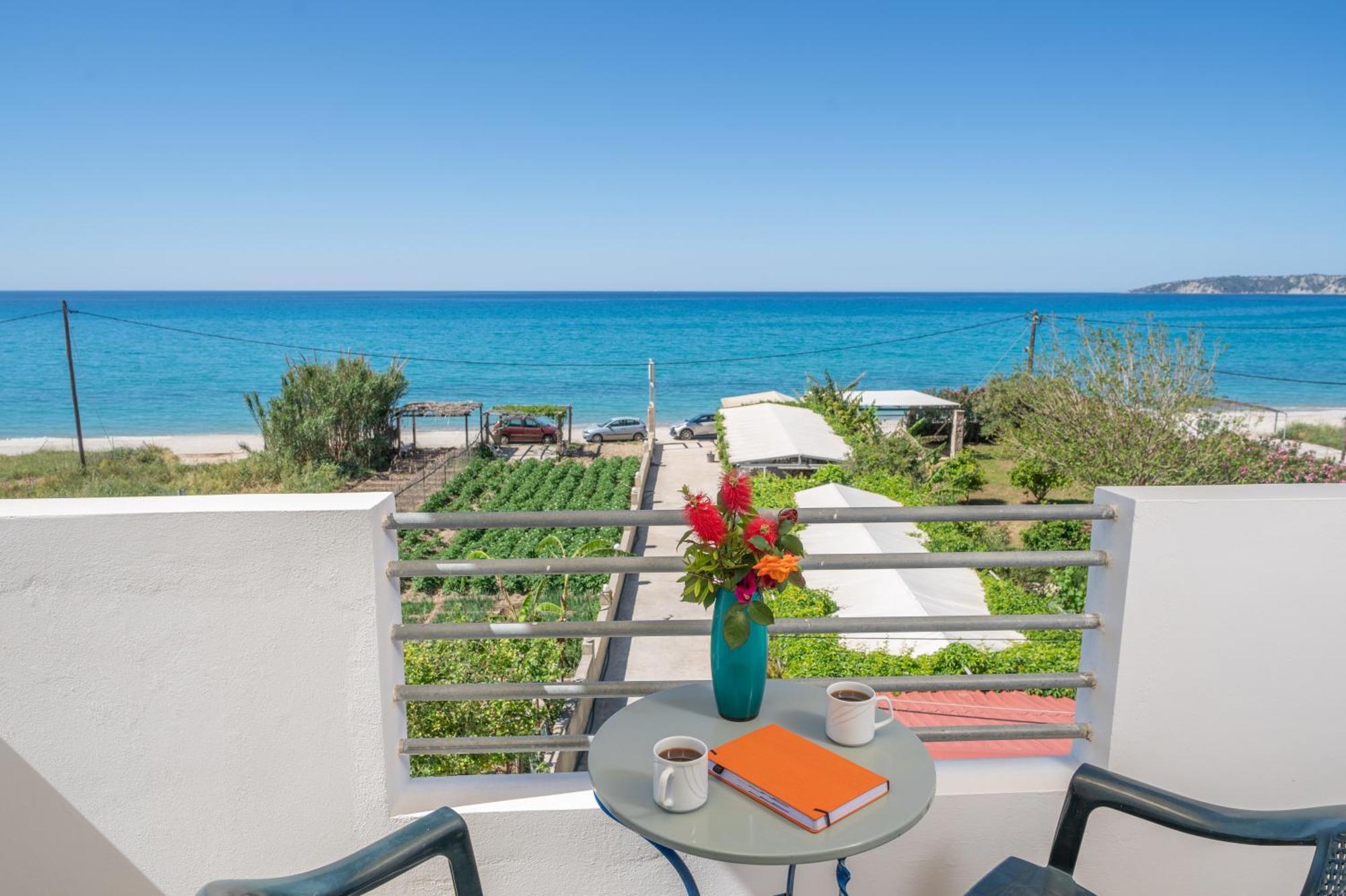 Aridas At The Beach Lourdata  Exterior foto